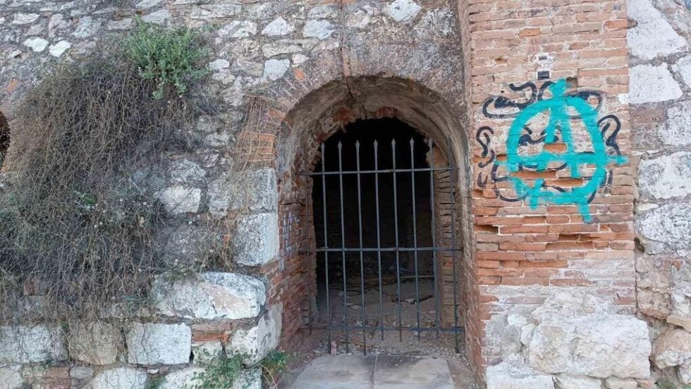 Φούρνοι της παλιάς κεραμοποιίας στο Πάρκο Δηλαβέρη, της πρώτης κεραμοποιίας στην Ελλάδα